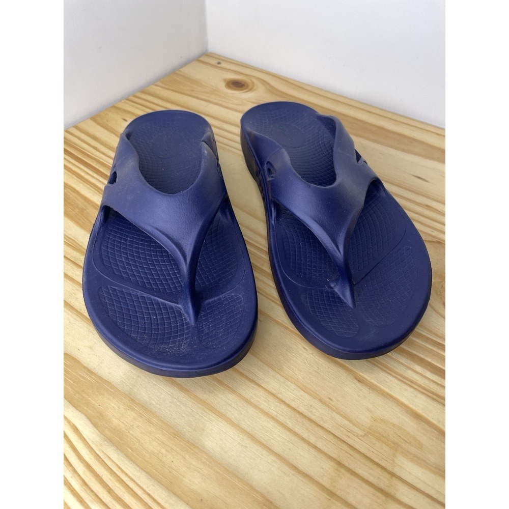 OOFOS OOlala Womens Size 10 Mens 8 Recovery Comfort NAVY Thong Flip Flop Sandal